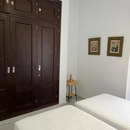 Apartment Bolsa 74 *